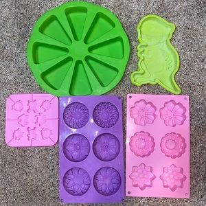 Lot of 5 Silicone Baking Molds Cake Cupcake EUC